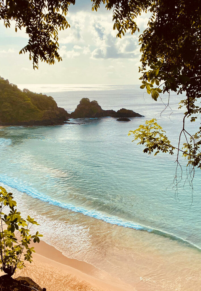mar-fernando-de-noronha