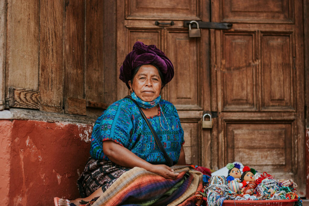 traditional-costume-6380759_1280