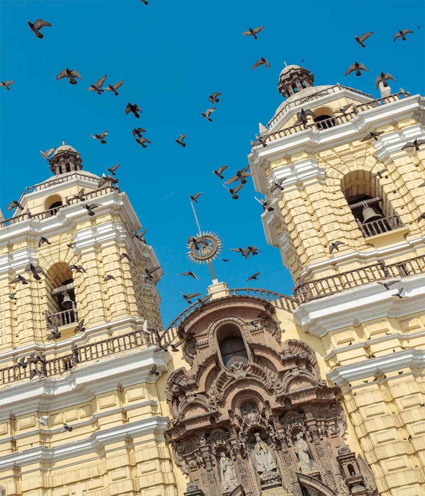 lima peru iglesia de san francisco hotel b