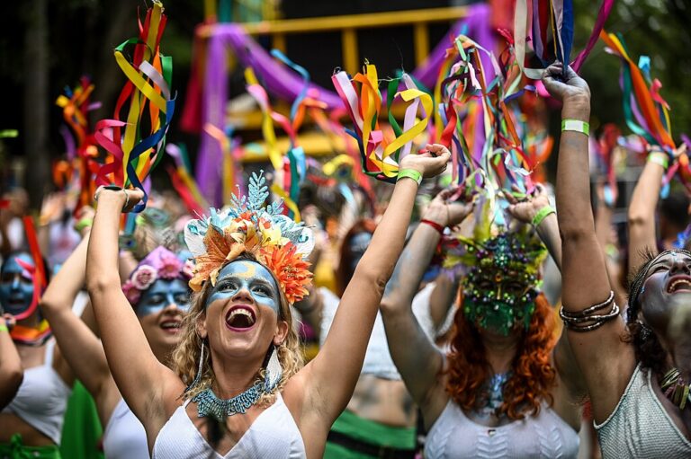carnaval-in-belo-horizonte-minas-gerais-brazil