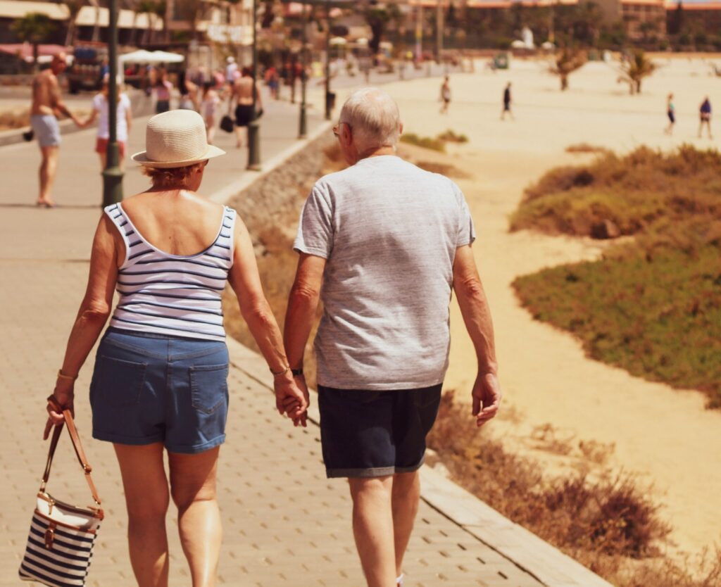 senior-travelers-sam-williams-dllpnmig0pk-unsplash-scaled