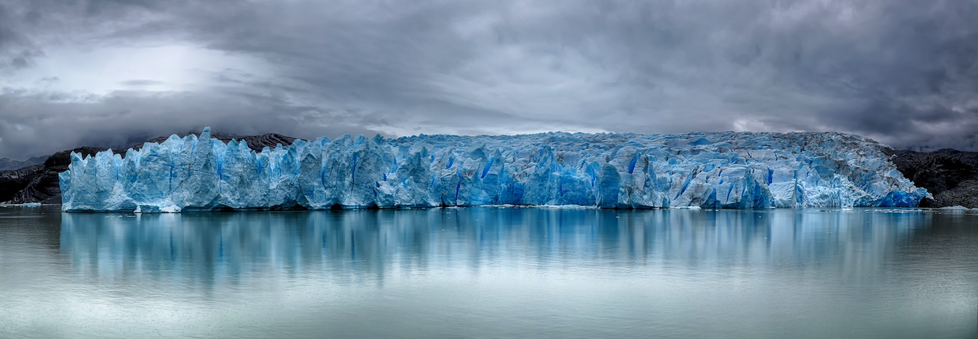 shutterstock_699462016 Perito Moreno South Quest Glaciar Perito Moreno