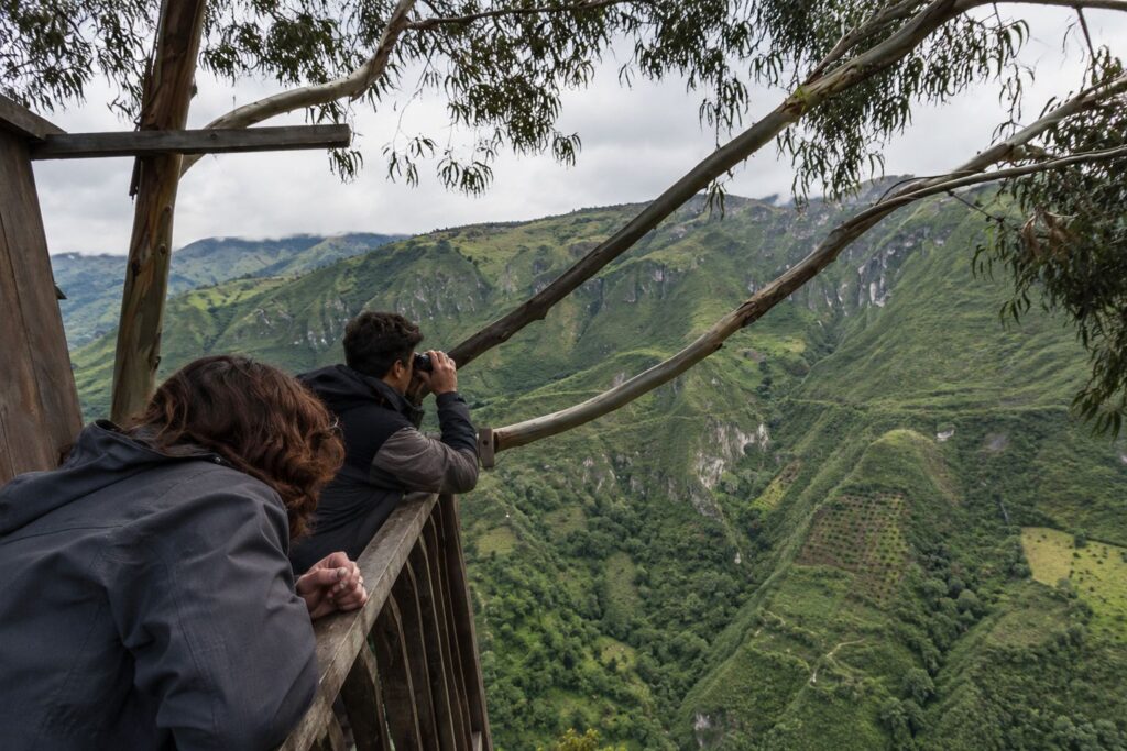 Photography at Bear Canyon - Ecuador